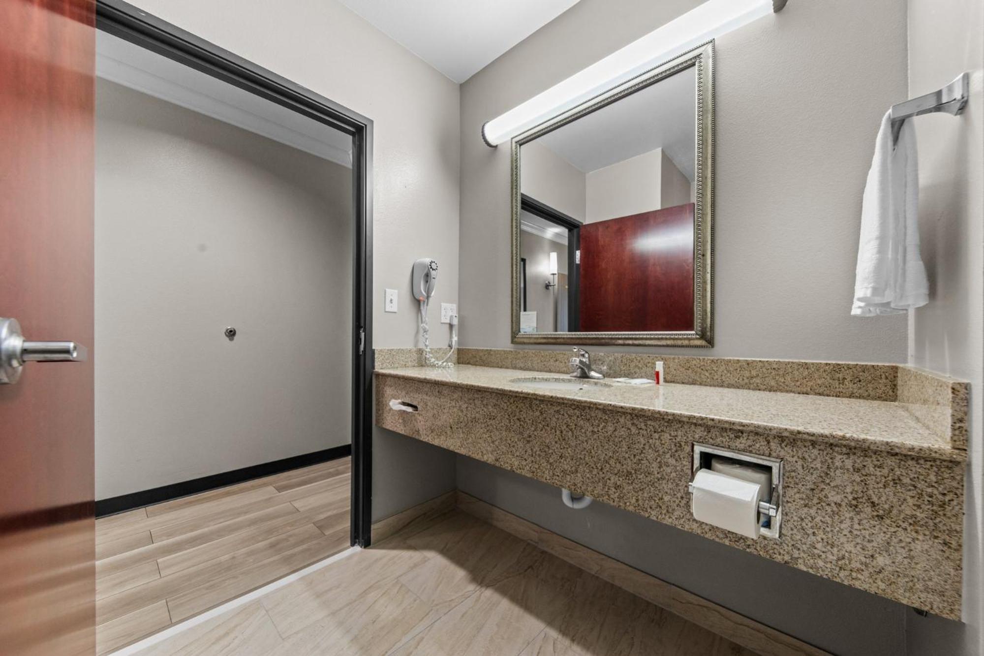 Days Inn By Wyndham Salado Esterno foto